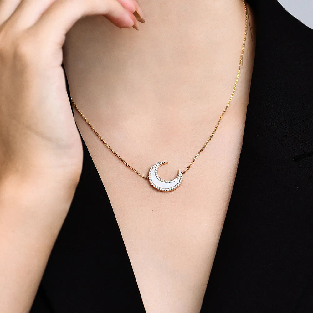 Luxury Moon Moissanite Necklace