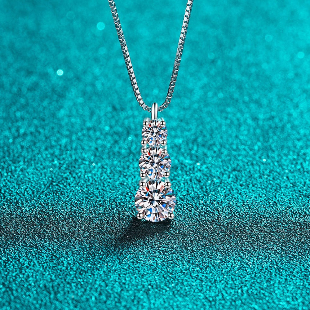 Luxurious Moissanite Pendant Necklace in 925 Sterling Silver